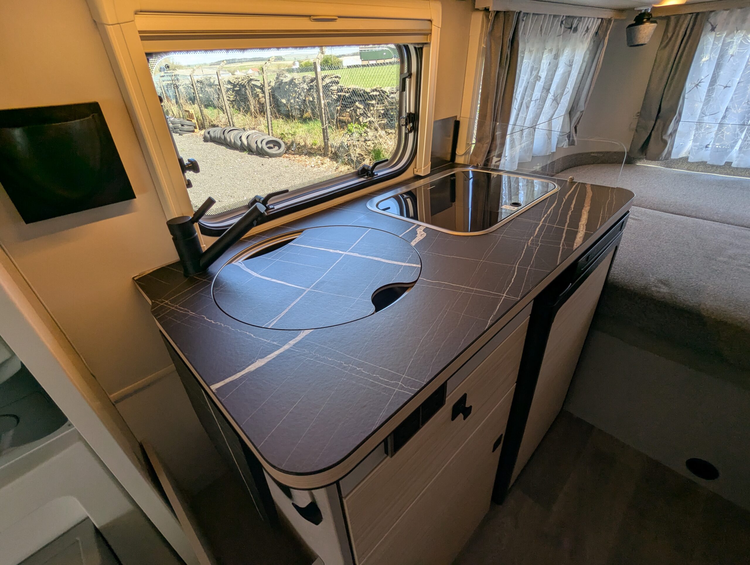 ERIBA Touring 530 Rental Interior