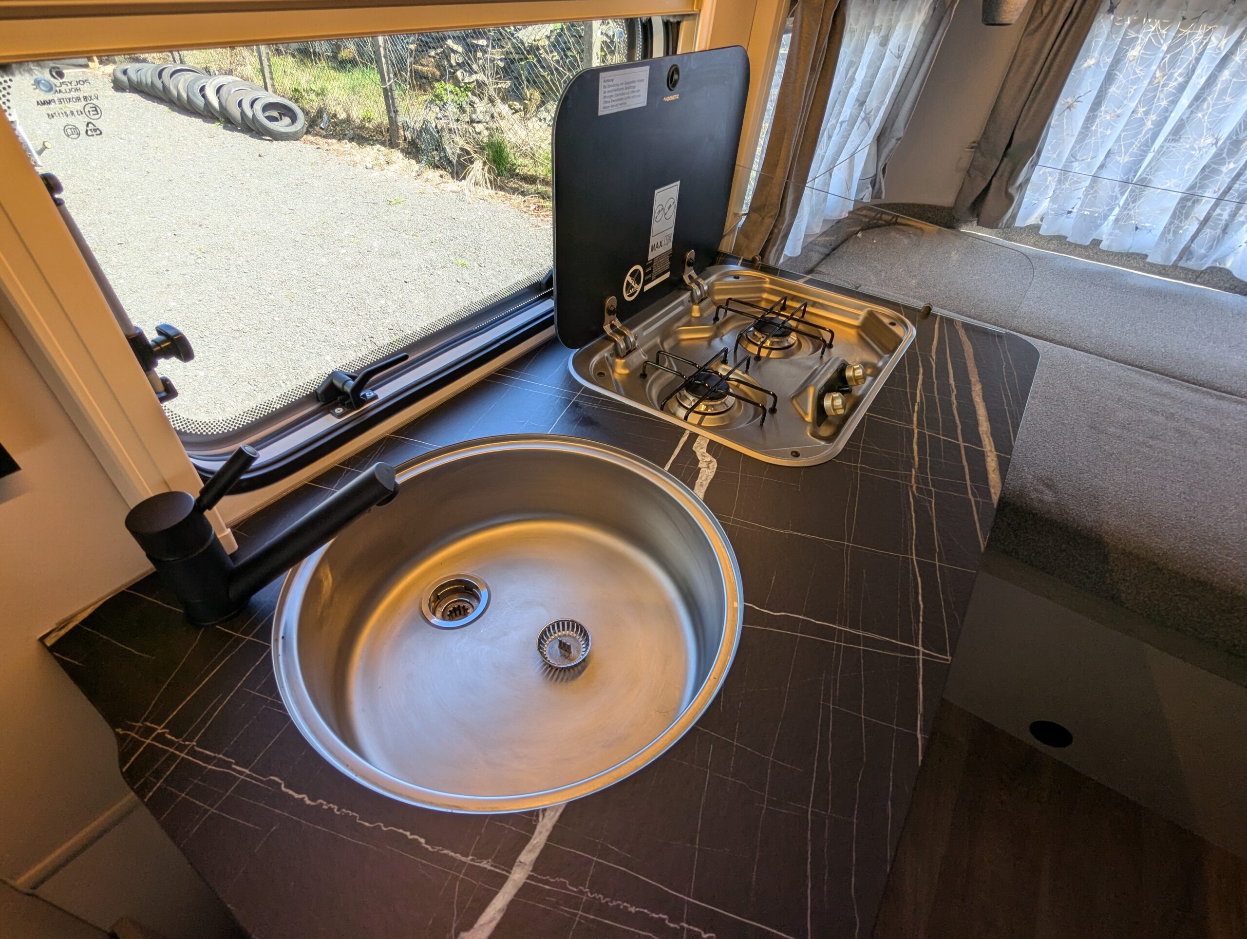 ERIBA Touring 530 Rental Interior